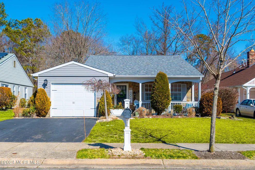 Unit for sale at 20 Banbury Avenue, Manchester, NJ 08759