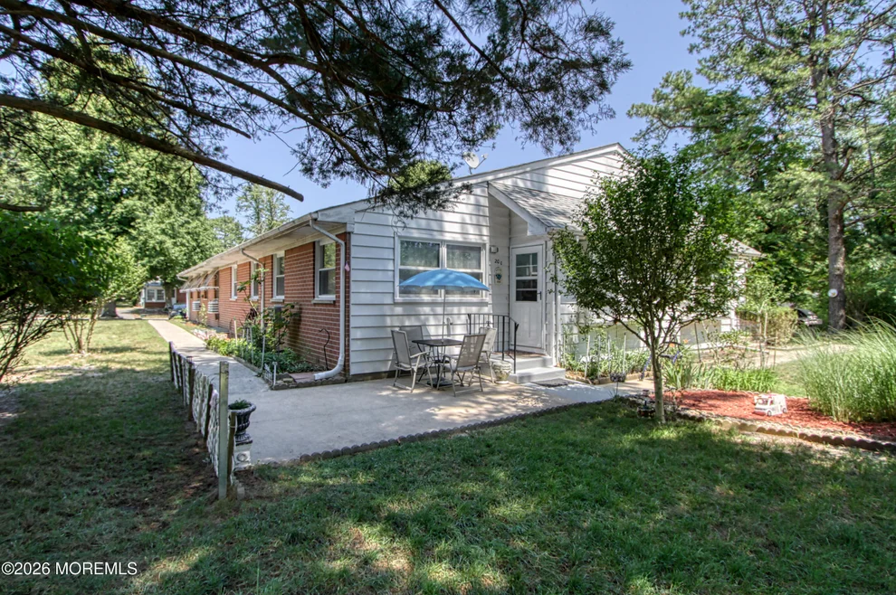 Unit for sale at 20 C Independence Parkway, Whiting, NJ 08759