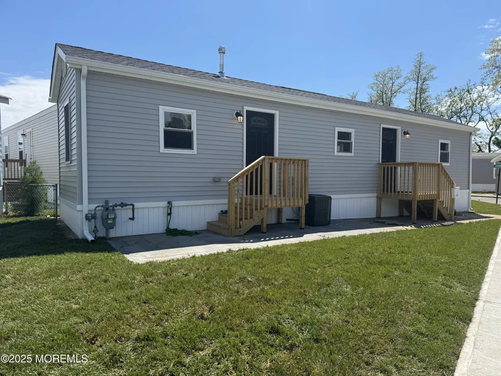 Unit for sale at 17 Avenue D, Hazlet, NJ 07730