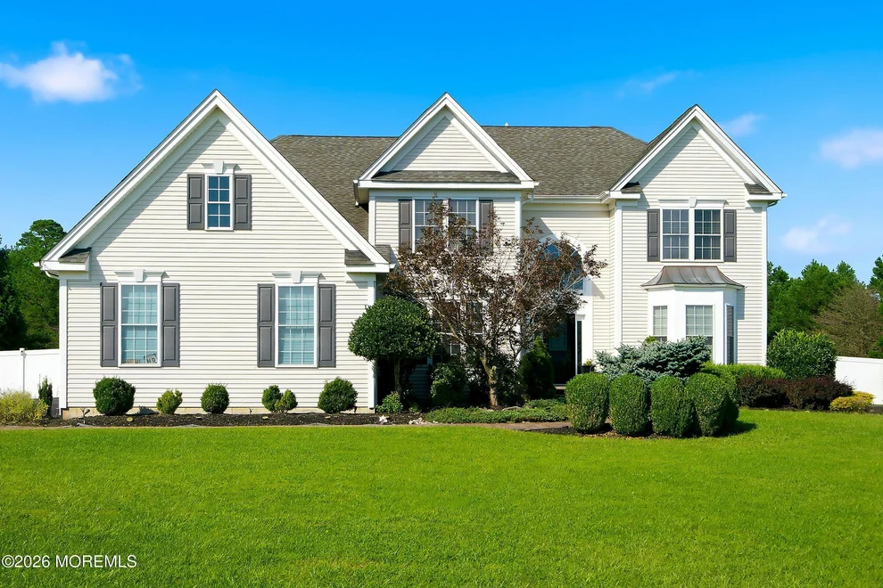 Unit for sale at 43 Oxford Circle, Southampton, NJ 08088