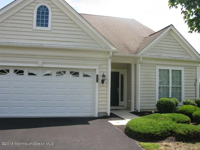 Unit for sale at 43 Chalfont Lane, Manchester, NJ 08759