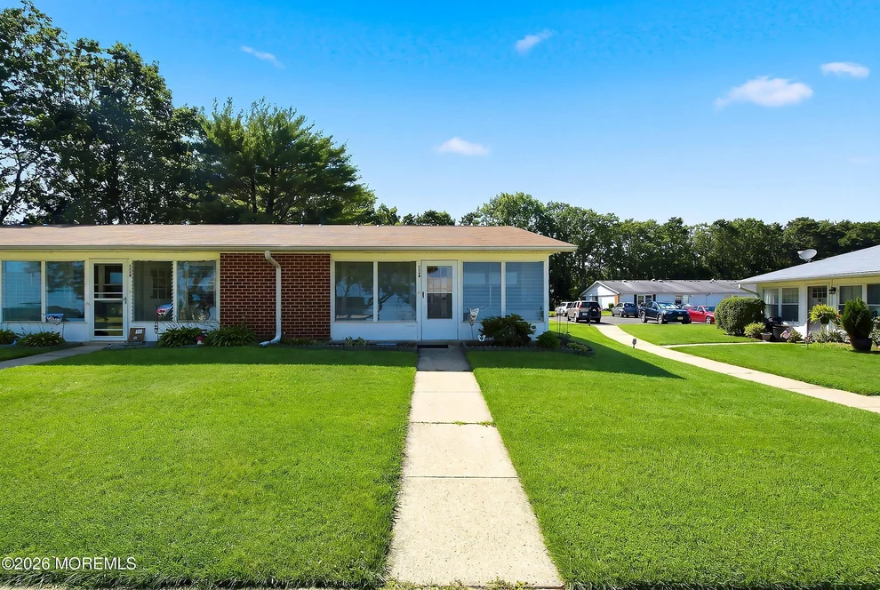 Unit for sale at 1121D Argyll Circle, Lakewood, NJ 08701