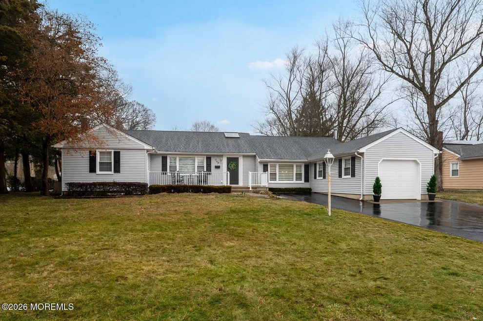 Unit for sale at 749 Park Avenue, Belford, NJ 07718