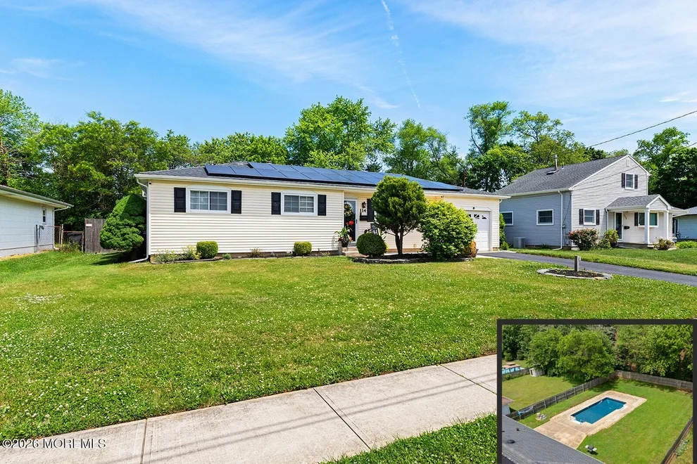 Unit for sale at 114 Wynnewood Court, Freehold, NJ 07728