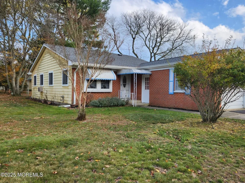 Unit for sale at 18 Hudson Parkway, Whiting, NJ 08759