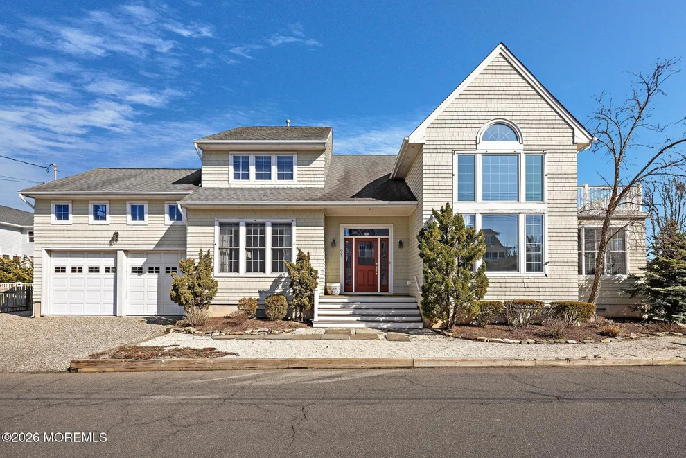 Unit for sale at 923 Barnegat Lane, Mantoloking, NJ 08738