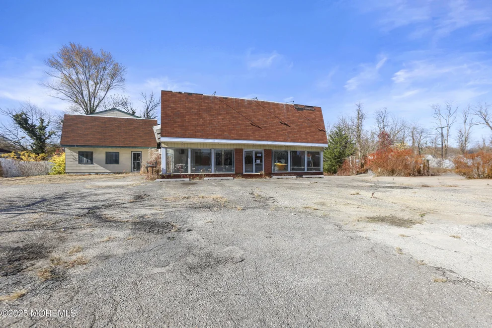 Unit for sale at 6850-6854 Us Highway 9, Howell, NJ 07731