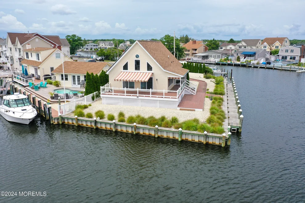 Unit for sale at 2 Topsail Road, Brick, NJ 08723