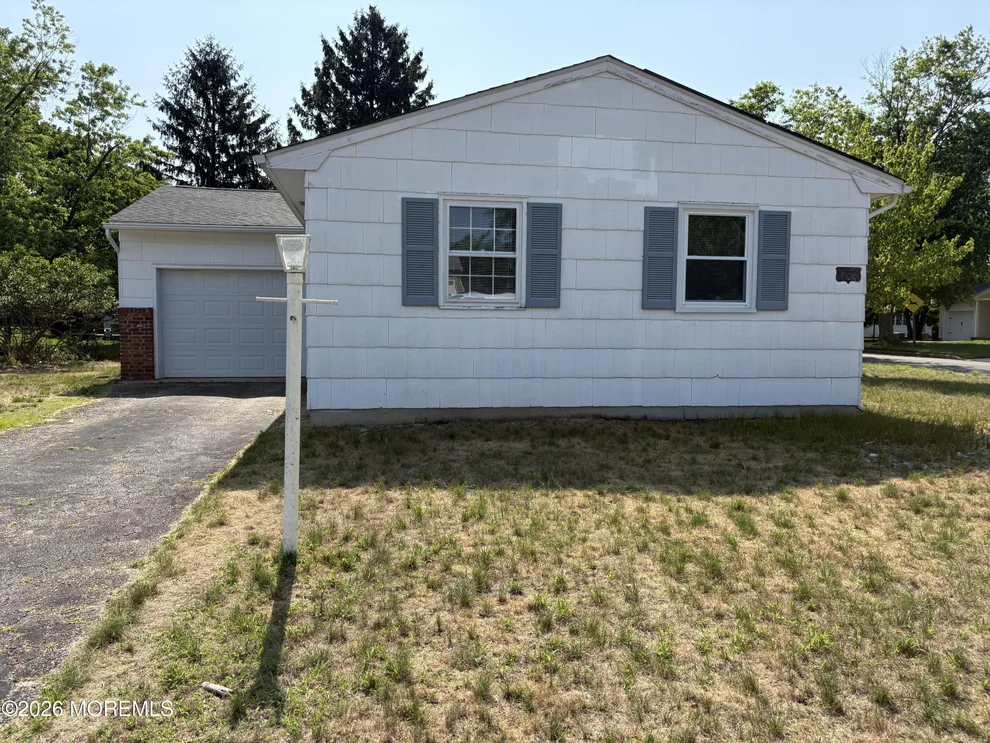 Unit for sale at 2 Sutherland Court, Toms River, NJ 08757