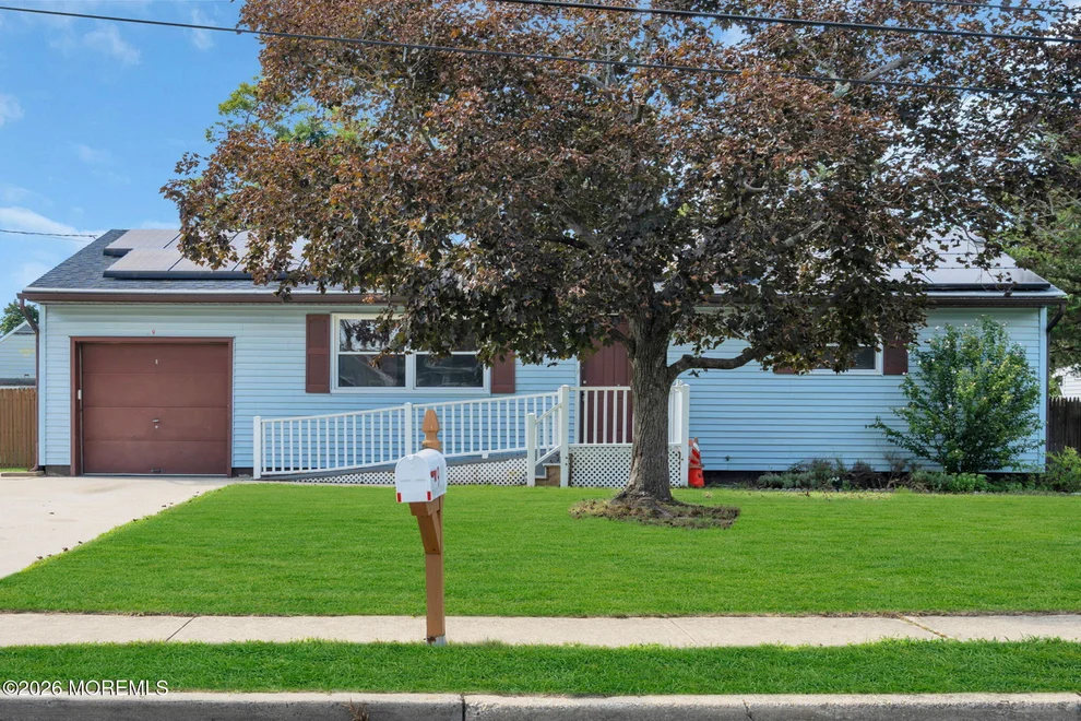 Unit for sale at 9 Green Ridge Drive, Toms River, NJ 08757