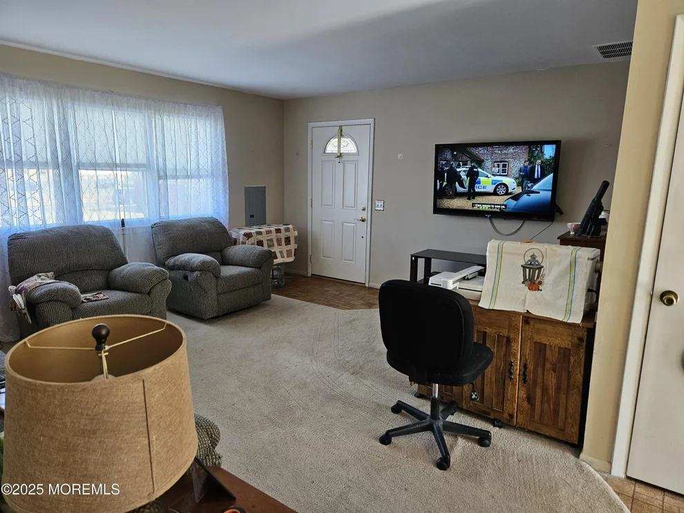 Unit for sale at 9 Hawaii Court, Matawan, NJ 07747