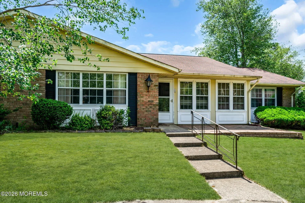 Unit for sale at 40B Edinburgh Lane, Manchester, NJ 08759