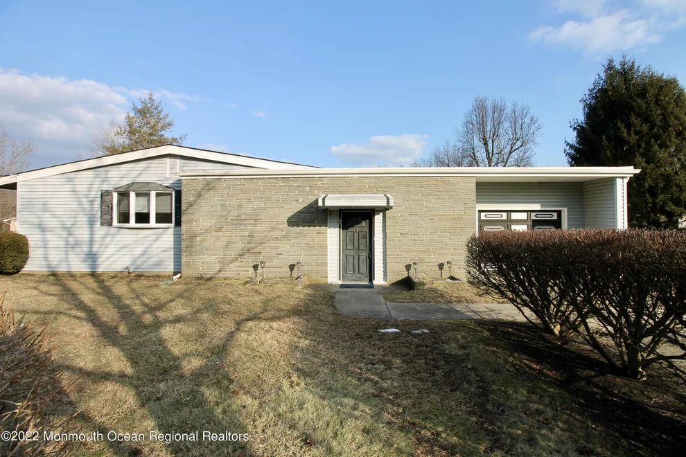 Unit for sale at 6 Rossi Road, Cookstown, NJ 08511