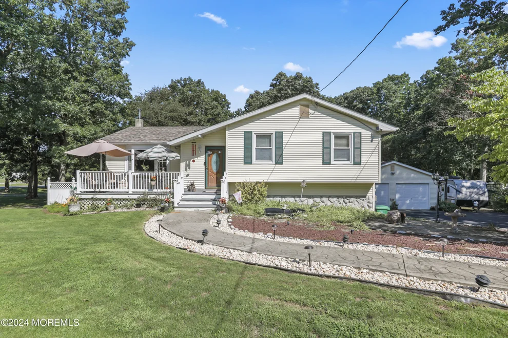 Unit for sale at 642 Oakwood Avenue, Jackson, NJ 08527