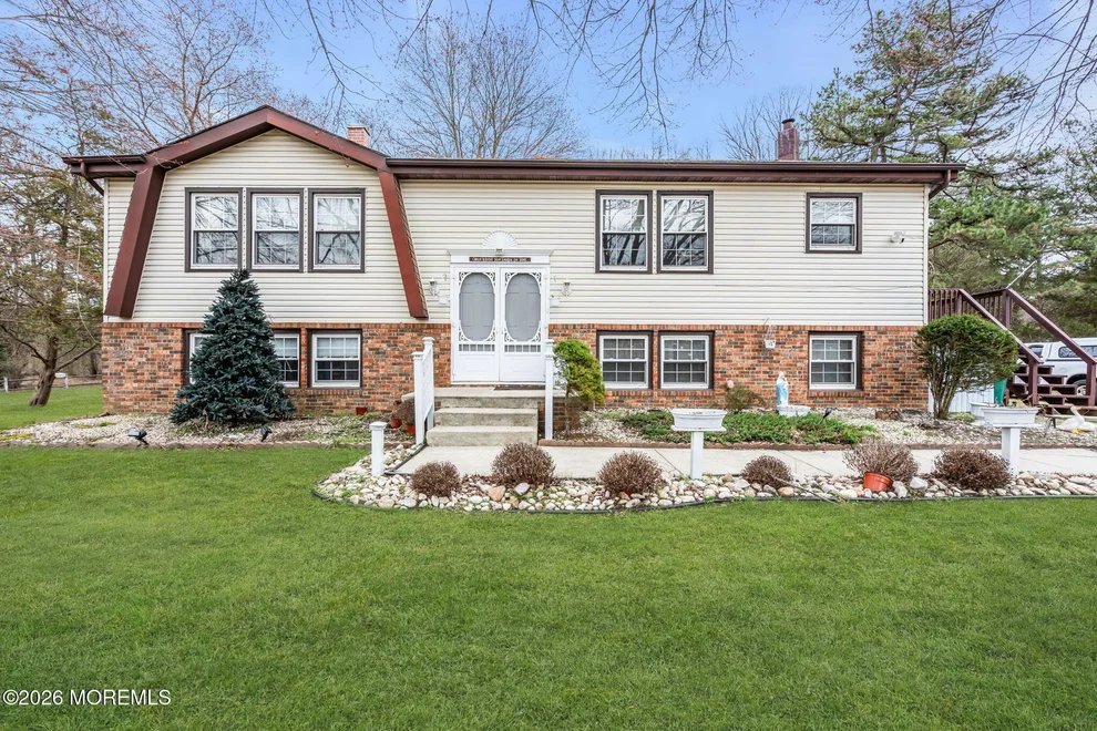 Unit for sale at 807 Monmouth Road, Cream Ridge, NJ 08514