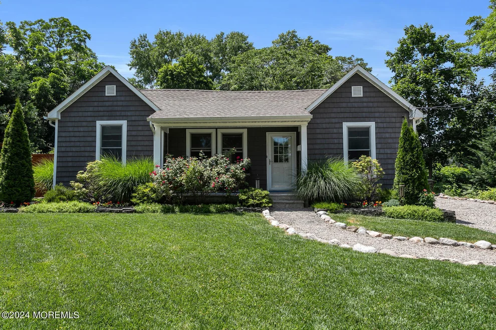 Unit for sale at 63 Leonard Avenue, Leonardo, NJ 07737
