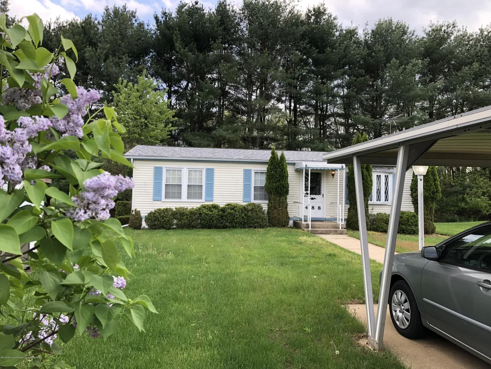 Unit for sale at 488 Rosalind Road, Freehold, NJ 07728