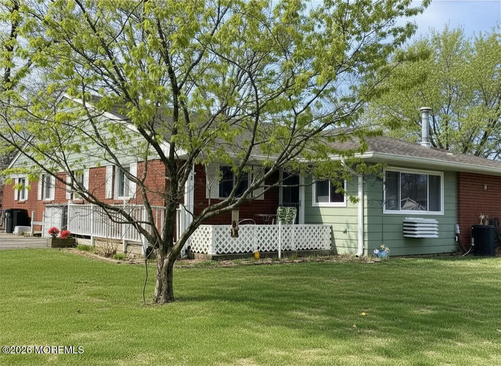 Unit for sale at 11 B Lark Street, Manchester, NJ 08759