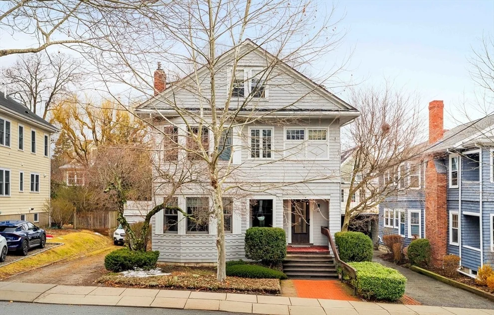 Unit for sale at 119 Appleton Street, Cambridge, MA 02138