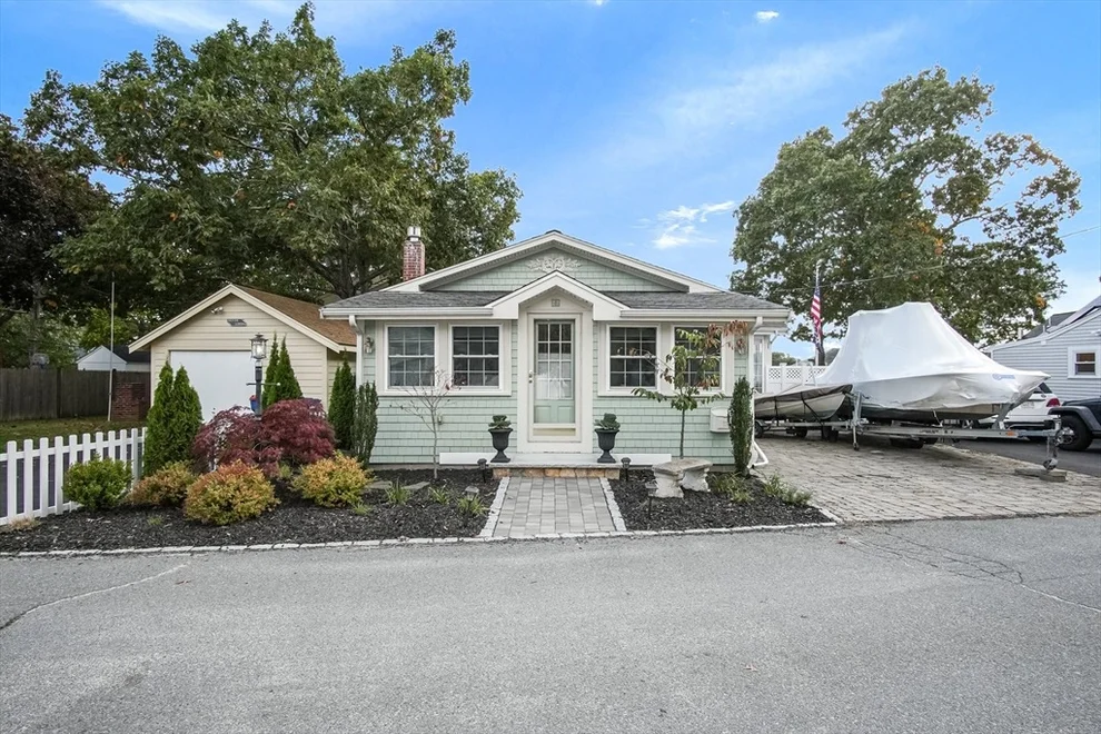 Unit for sale at 77 Circuit Ave, Wareham, MA 02571