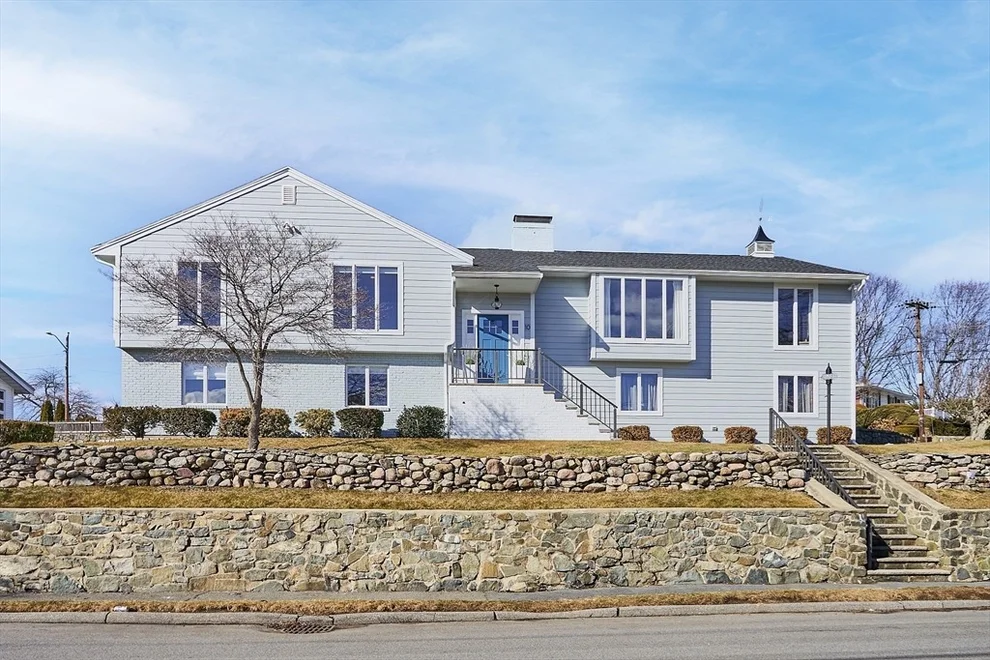 Unit for sale at 10 Merrymount Dr, Swampscott, MA 01907