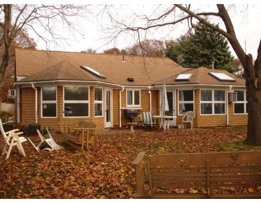 Unit for sale at 17 Chandler Dr, Marshfield, MA 02050