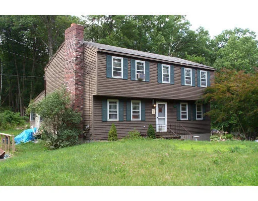 Unit for sale at 19 North End Rd, Townsend, MA 01469