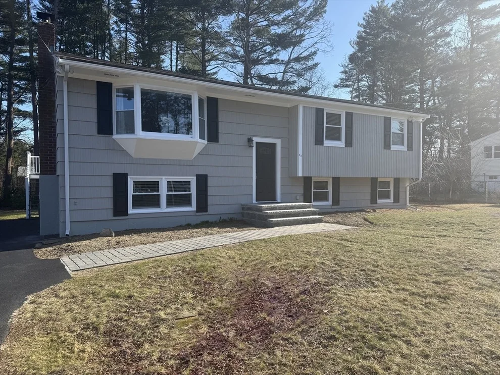 Unit for sale at 62 Duncan Rd, Stoughton, MA 02072