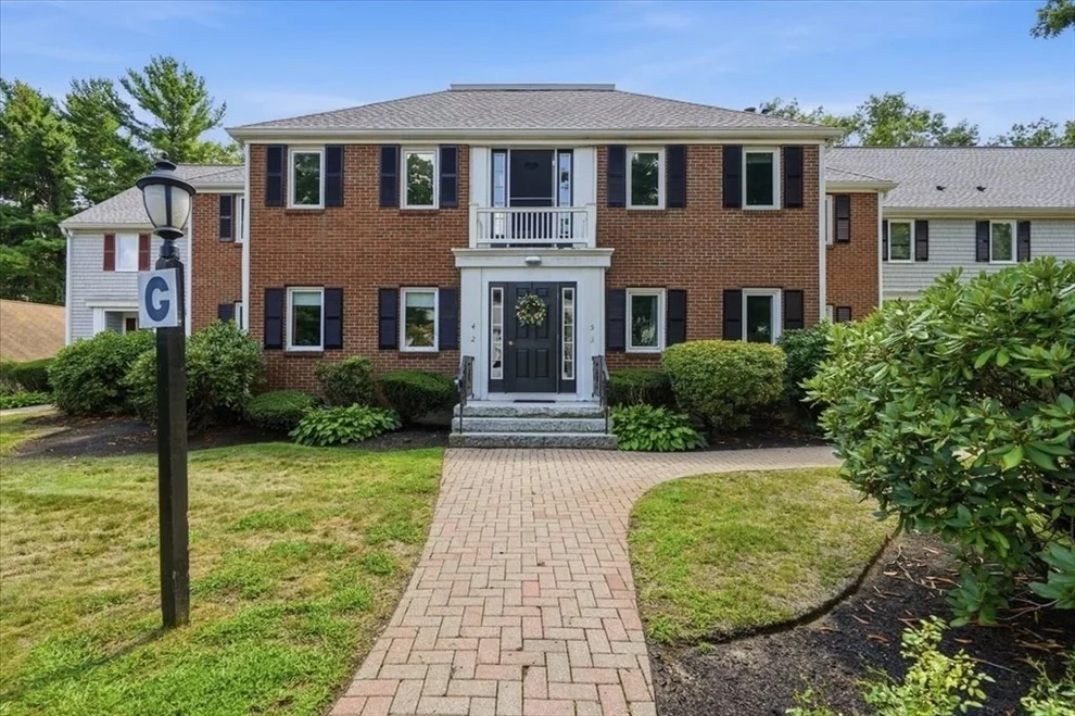 Unit for sale at 225 Lincoln St, Duxbury, MA 02332