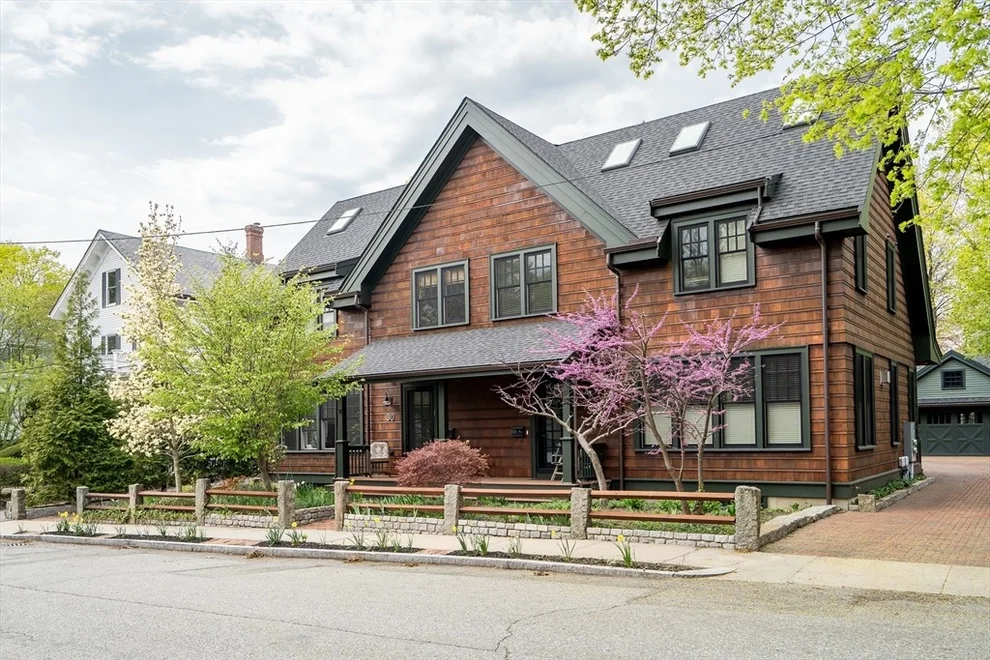 Unit for sale at 30 Center St, Watertown, MA 02472