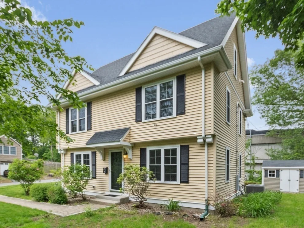 Unit for sale at 4 University Park, Waltham, MA 02453