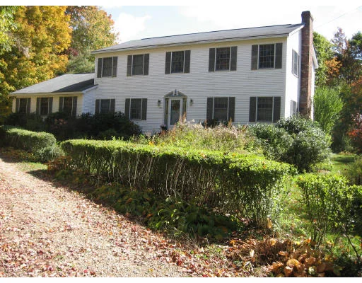 Unit for sale at 526 Jackson Rd, Hardwick, MA 01037