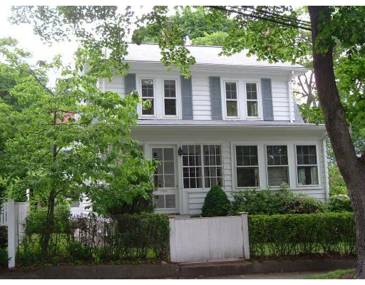 Unit for sale at 3 Inverness Rd, Arlington, MA 02476