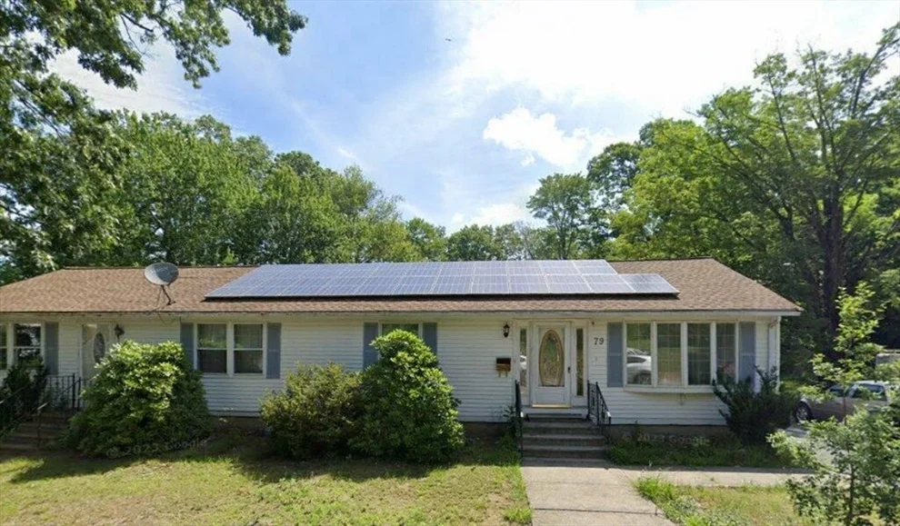 Unit for sale at 79 Shore Dr, Auburn, MA 01501