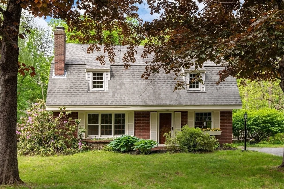 Unit for sale at 2 North Street, Merrimac, MA 01860
