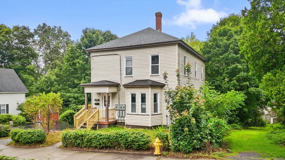 Unit for sale at 307 Pine St, Gardner, MA 01440
