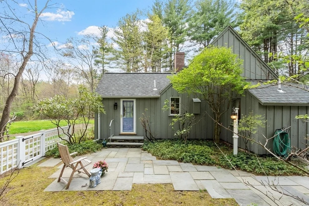 Unit for sale at 4 Apple Blossom Road, Andover, MA 01810