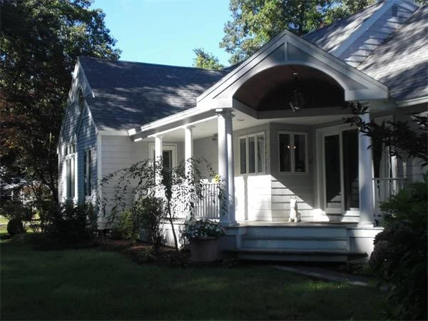 Unit for sale at 404 North St, Georgetown, MA 01833