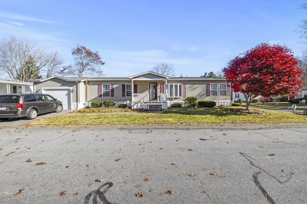 Unit for sale at 50 Highland St, Taunton, MA 02780