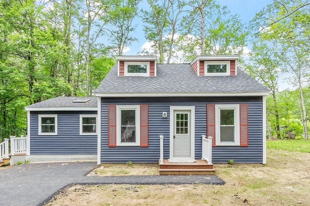 Unit for sale at 82 Old Boston Tpke, Hubbardston, MA 01452