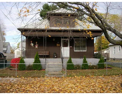 Unit for sale at 87 Dana St, Springfield, MA 01104