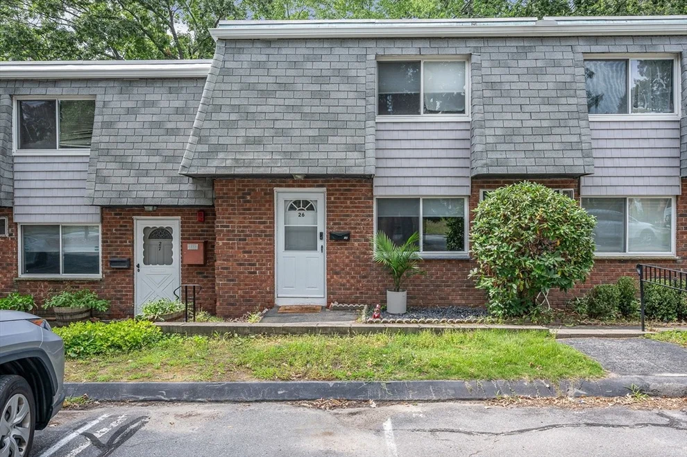 Unit for sale at 141 Thissell Ave, Dracut, MA 01826
