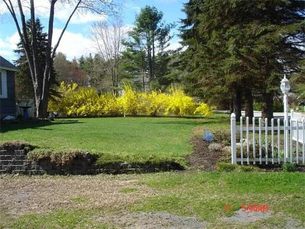 Unit for sale at 15 Leonard Dr, Pelham, NH 03076