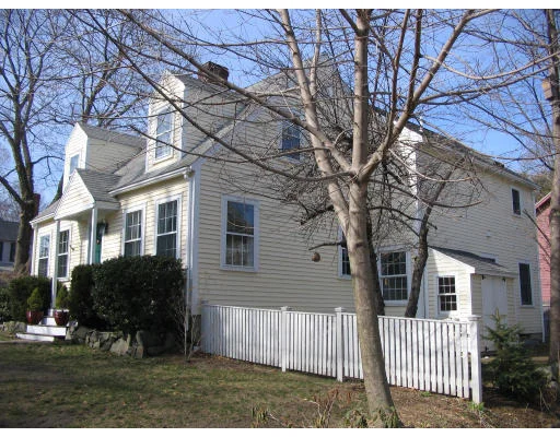 Unit for sale at 2 Summer St, Ipswich, MA 01938