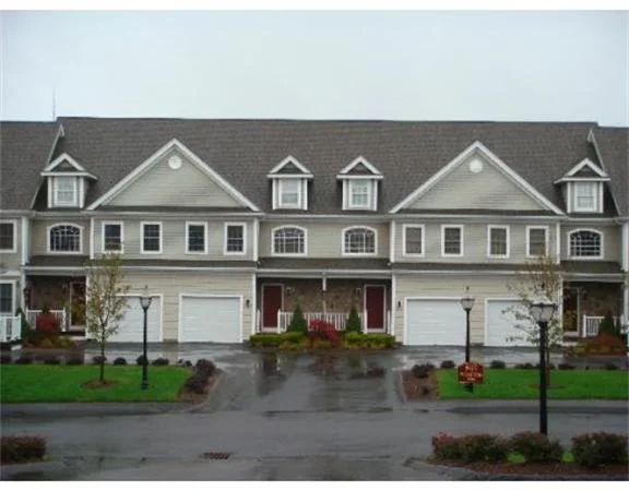 Unit for sale at 1907 Hampton Way, Abington, MA 02351