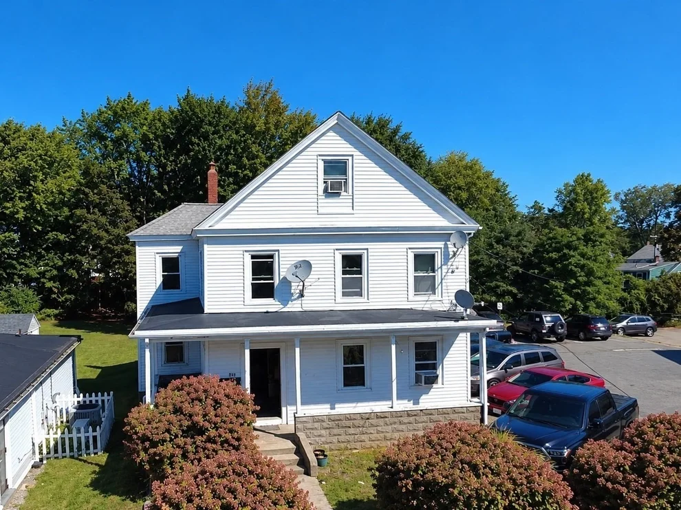 Unit for sale at 240 North Ave, Abington, MA 02351