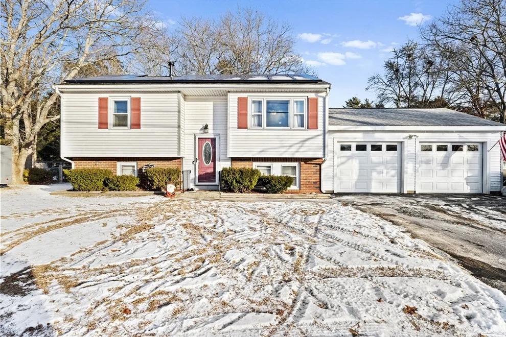 Unit for sale at 63 Mayflower Ln, Wareham, MA 02538