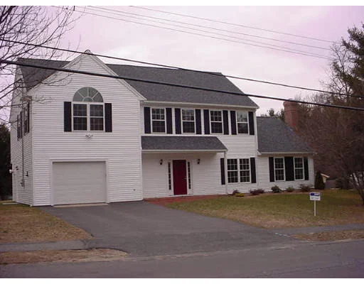 Unit for sale at 34 Mary Agnes Rd, Framingham, MA 01701