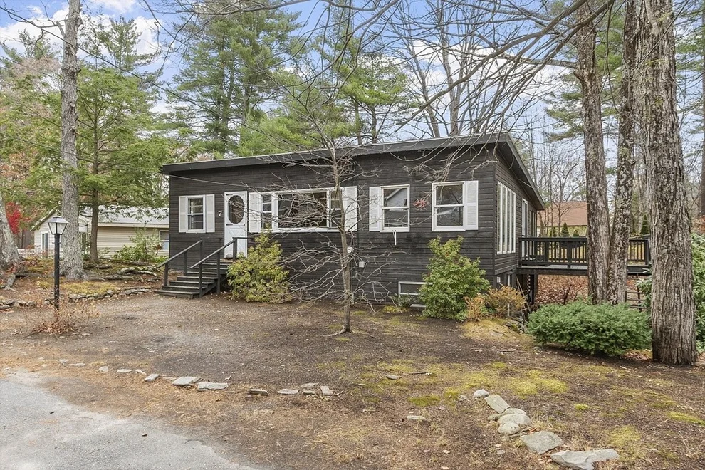 Unit for sale at 7 Hickory Ln, Lunenburg, MA 01462