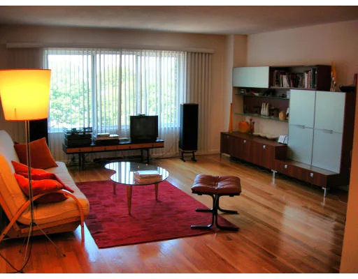 Unit for sale at 22 Chestnut Pl, Brookline, MA 02445